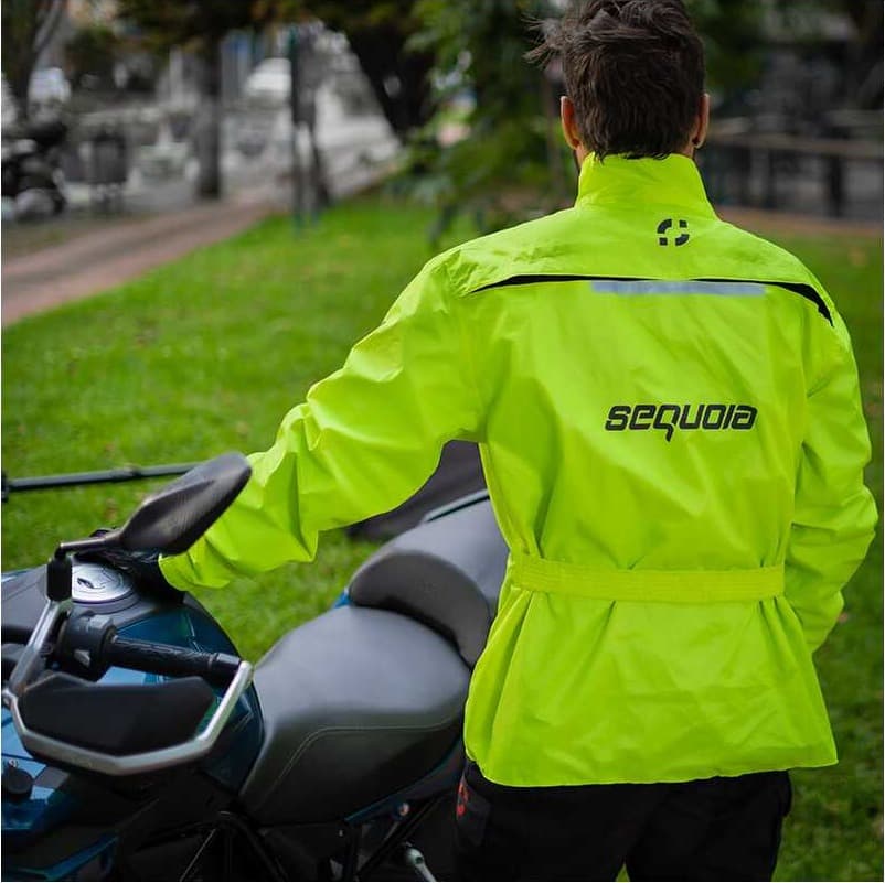 Chaqueta Hydra Impermeable Tipo Touring vista posterior - Proteccion para motociclista