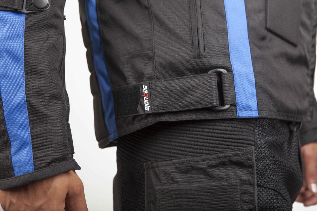 Chaqueta Carrera Blue - Chaqueta Antifricción de Moto, Impermeable Sequoia Speed vista lateral equipamiento moto