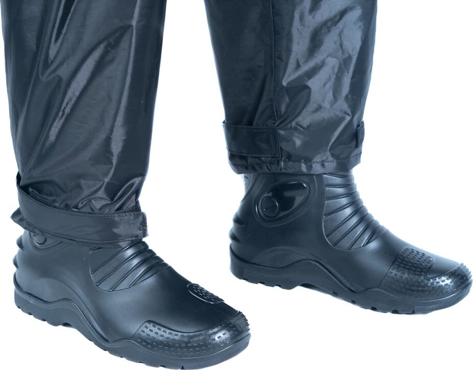 Pantalón Impermeable tipo Sudadera para Moto CON FORRO SILICONADO INTERNO vista lateral equipamiento moto