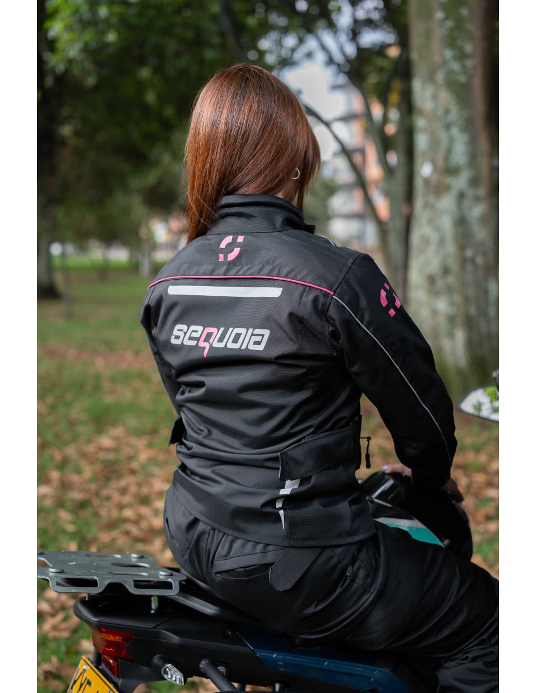 Chaqueta Black Pro Dama - Chaqueta de Protección de Moto para Damas Impermeable Sequoia Speed detalle costuras termoselladas