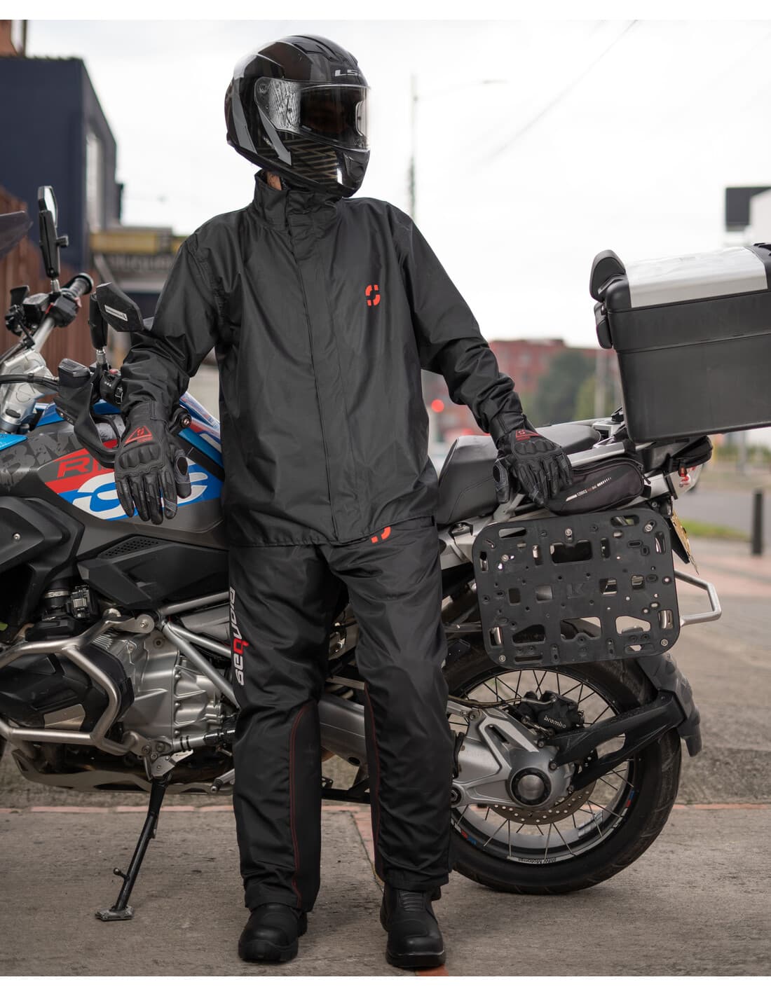 Traje Impermeable para Moto doble Refuerzo vista posterior - Proteccion para motociclista
