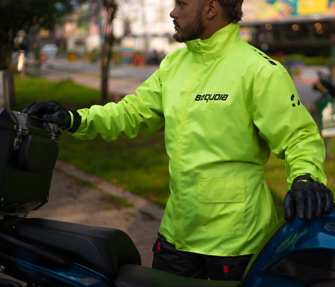 Combo Impermeable Hydra + Zapatones Sequoia Suela dura+ forro morral + Guantes Moto, Motociclismo vista posterior - Protec...