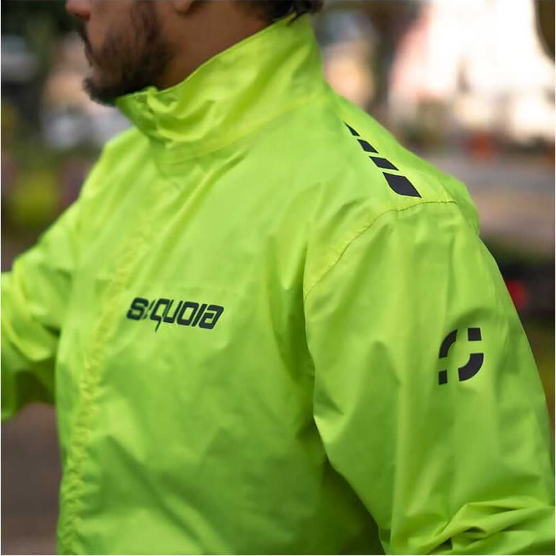Chaqueta Hydra Impermeable Tipo Touring detalle costuras termoselladas
